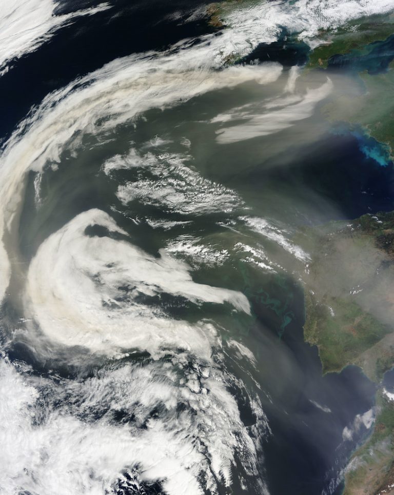 Saharan dust off western Europe