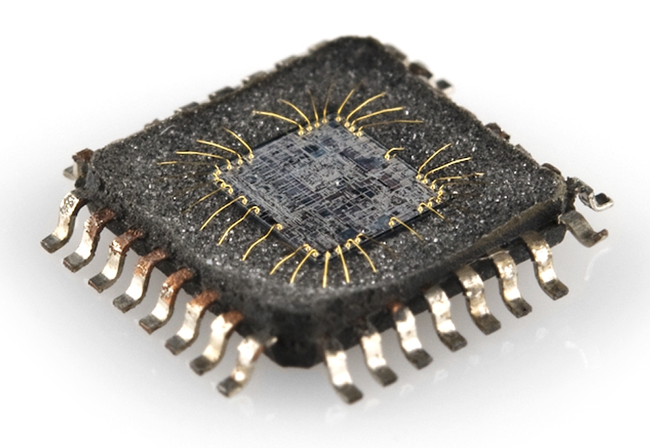 Integrated circuit in a removed package.jpg